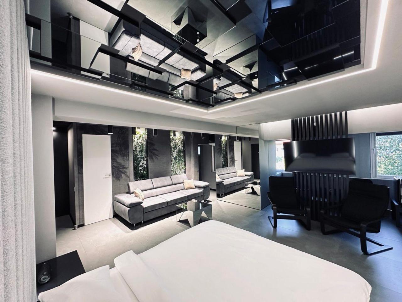 The Hatz By Rh Living Bucharest Luaran gambar